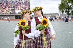 Andzela-Dalecka-Skolenu-Dziesmu-svetki_Mana-Latvija-Andzela-Dalecka